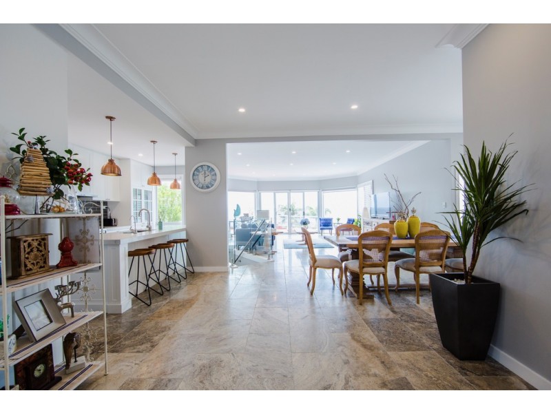 92 Quirk Street, Dee Why NSW 2099