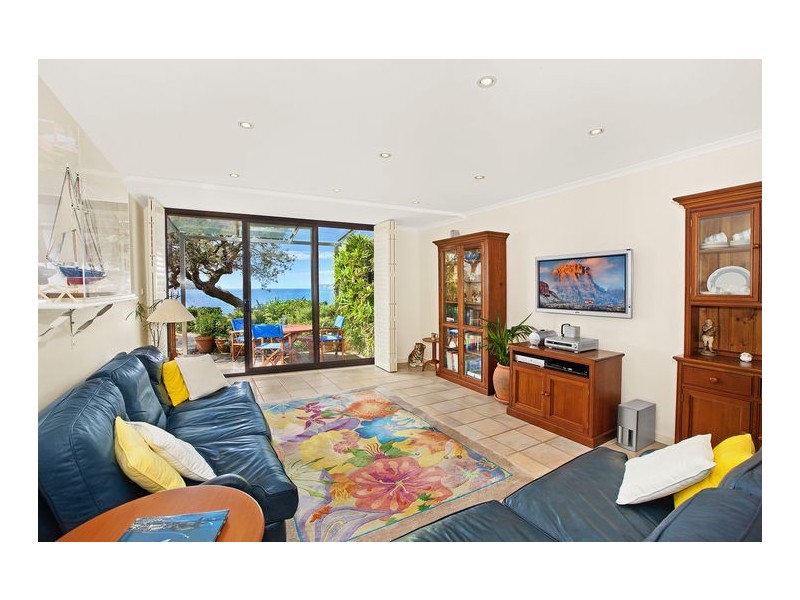 2/15 Fairlight Crescent, Fairlight NSW 2094