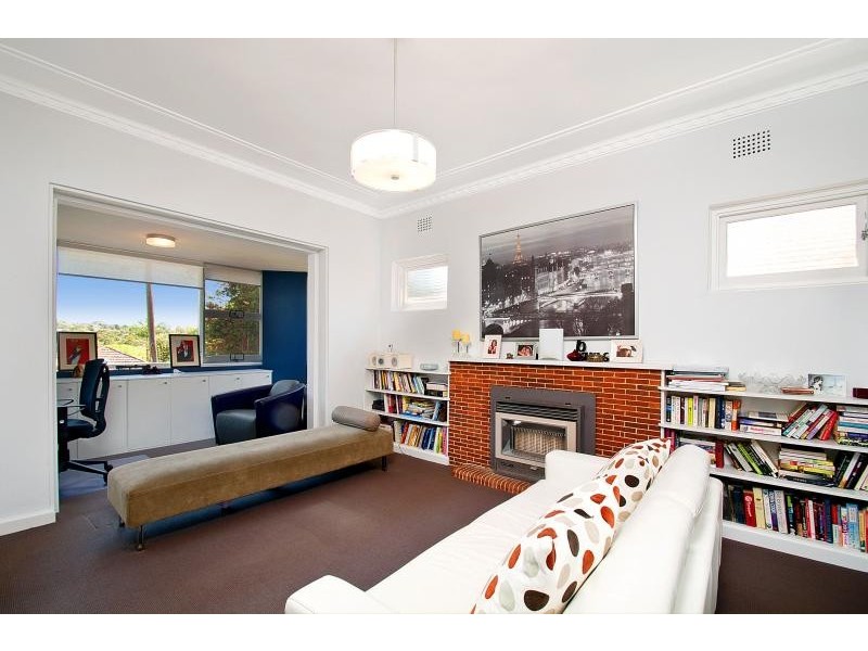 12 MacMillan Street, Seaforth NSW 2092