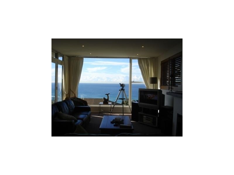 12 Seaview Avenue, Curl Curl NSW 2096