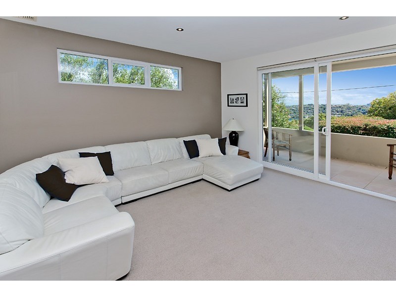 10 Aden Street, Seaforth NSW 2092