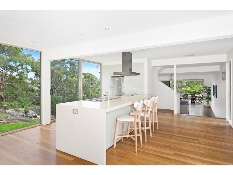1 Barrabooka Street, Clontarf NSW 2093