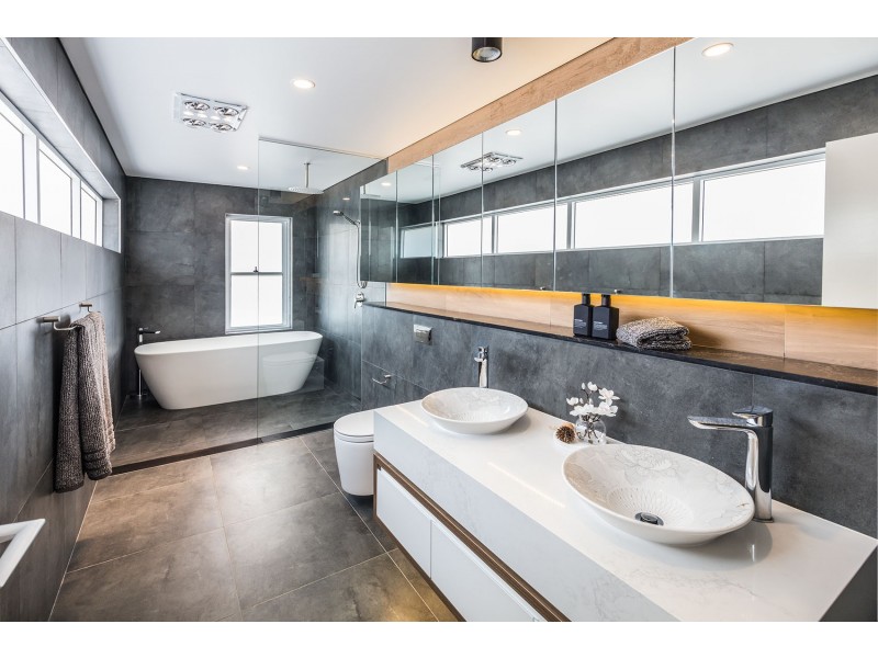 12 Seaforth Cr, Seaforth NSW 2092