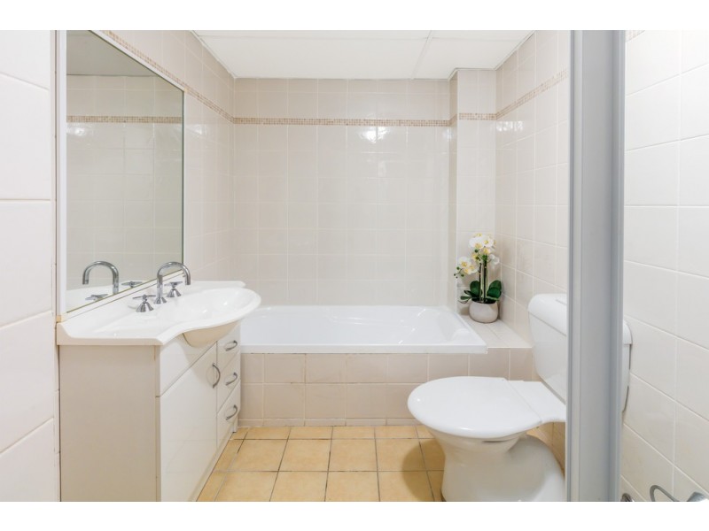 4/56-58 Old Pittwater Road, Brookvale NSW 2100