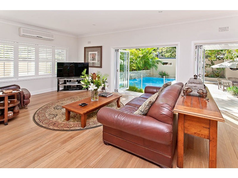 12 Monash Crescent, Clontarf NSW 2093