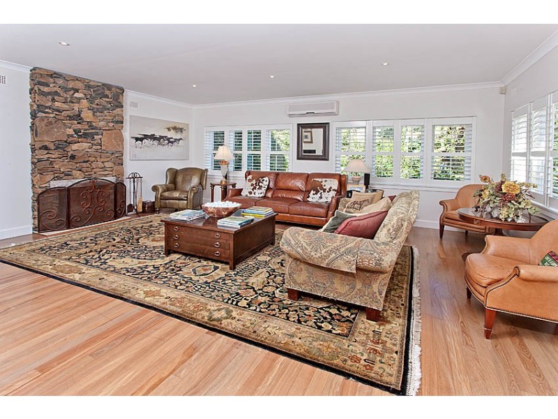 12 Monash Crescent, Clontarf NSW 2093