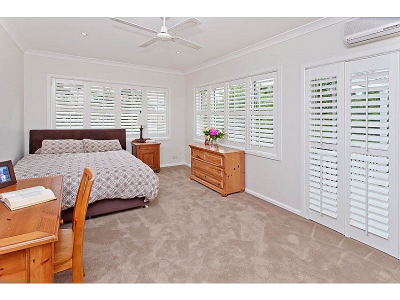 12 Monash Crescent, Clontarf NSW 2093