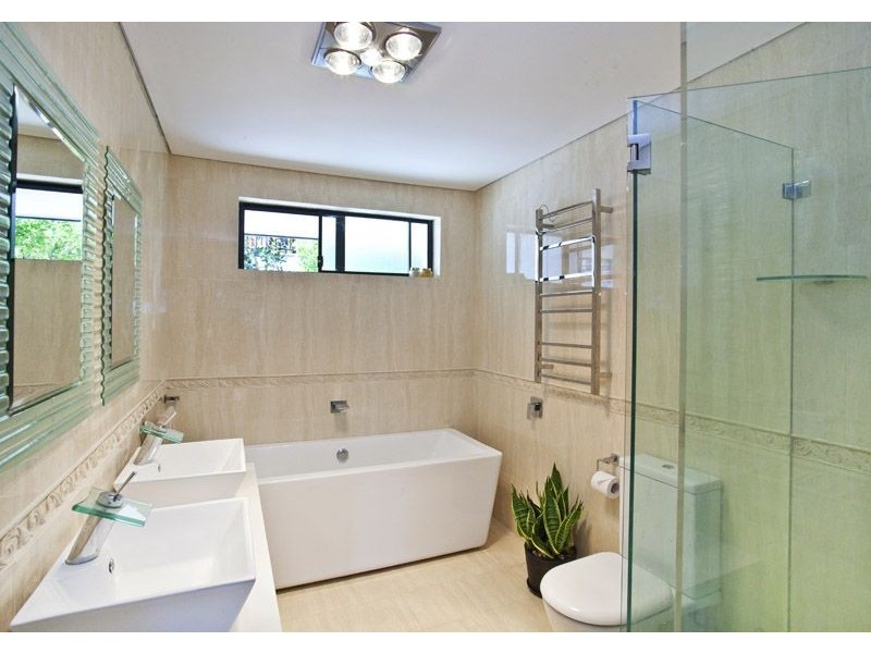 18 Cutler Road, Clontarf NSW 2093