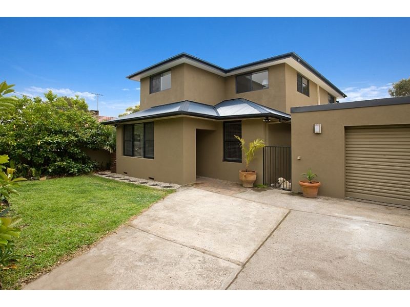 10 Montauban Ave, Seaforth NSW 2092