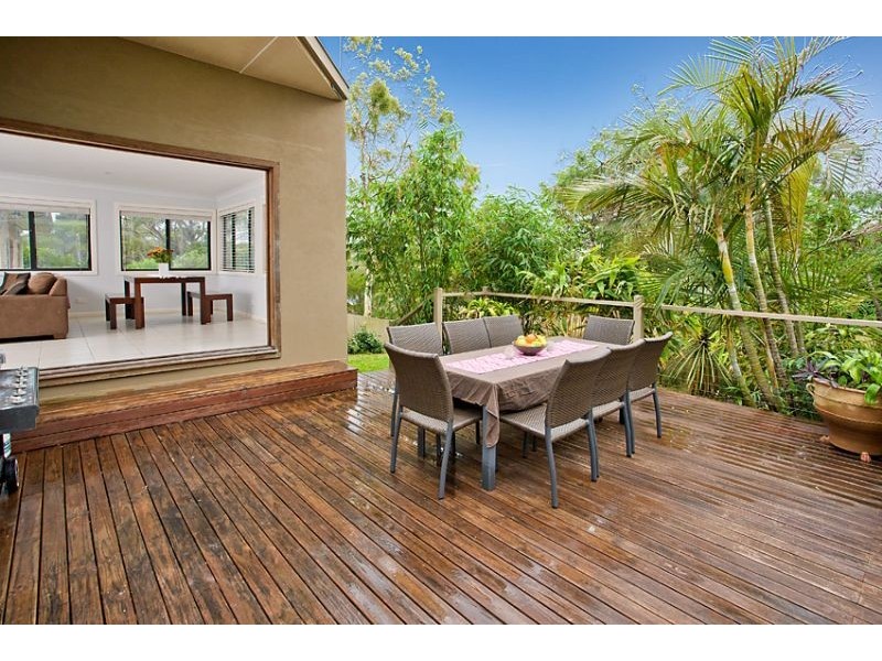 10 Montauban Ave, Seaforth NSW 2092