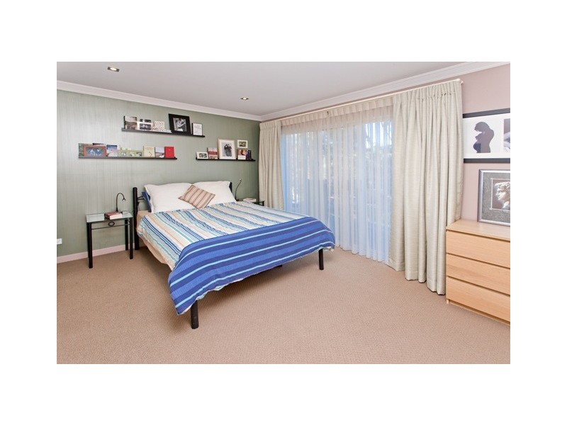 12 Yatama Street, Seaforth NSW 2092