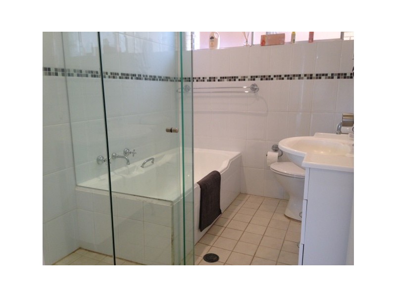 2/28 Lauderdale Ave, Fairlight NSW 2094