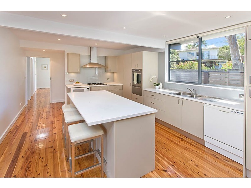 25 Waterview Street, Seaforth NSW 2092