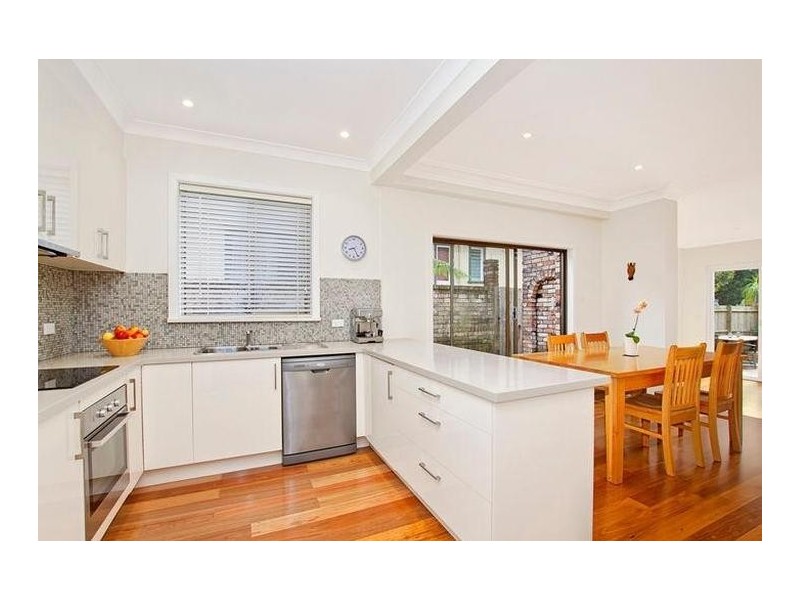 43 Wakehurst Parkway, Seaforth NSW 2092