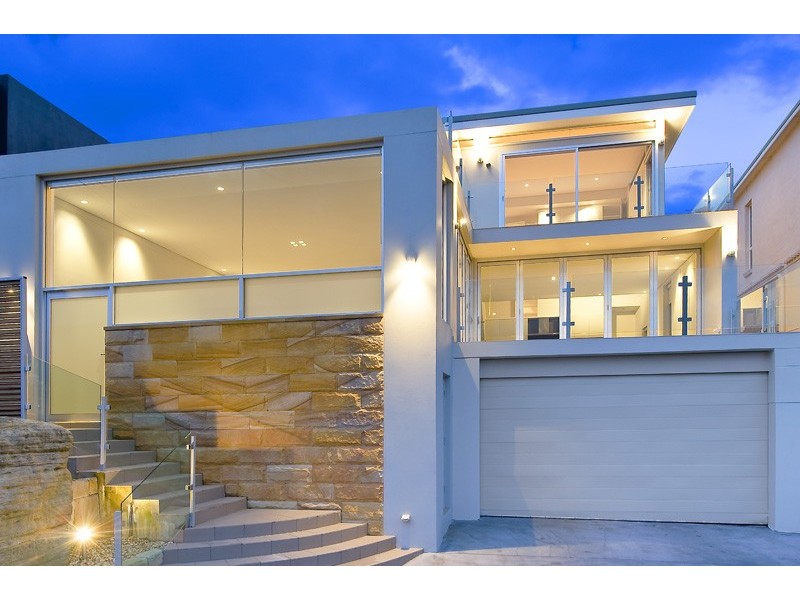 90 CUTLER RD, Clontarf NSW 2093