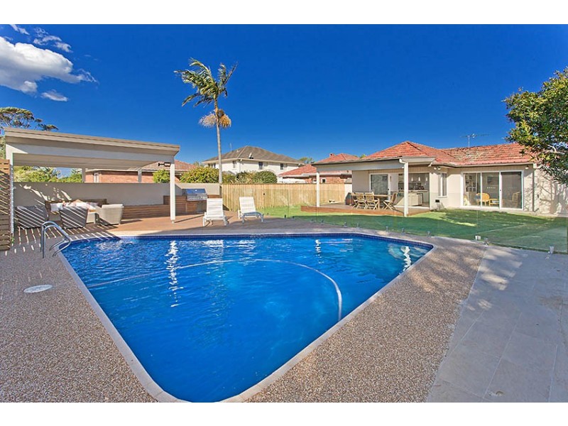 64 Peacock Street, Seaforth NSW 2092