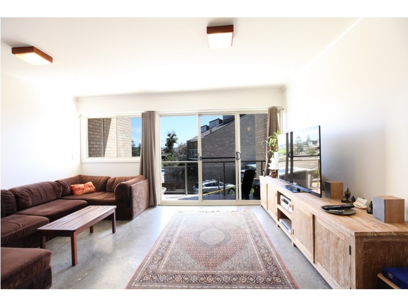 22/2-4 Beach Street, Curl Curl NSW 2096