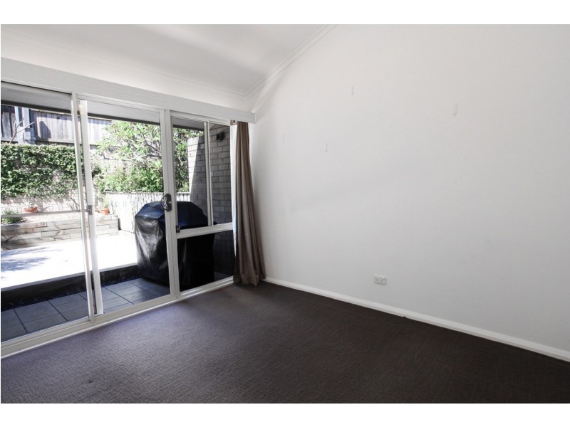 22/2-4 Beach Street, Curl Curl NSW 2096