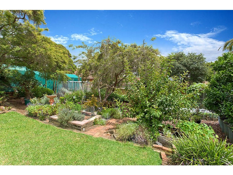 21 Clontarf Street, Seaforth NSW 2092