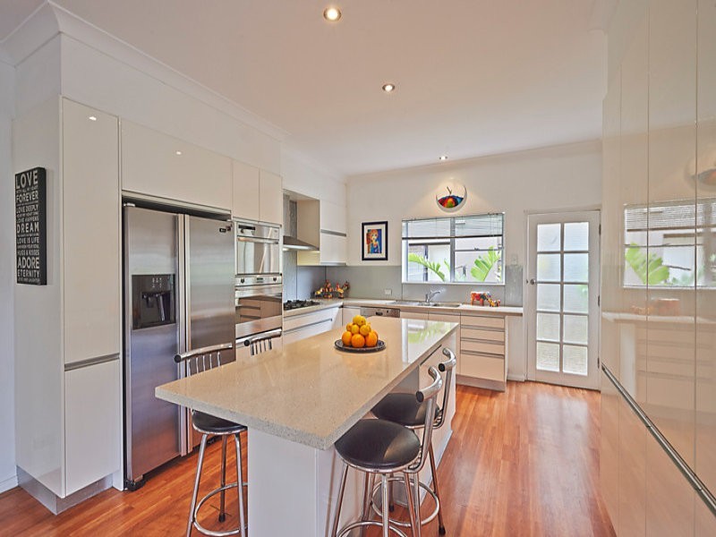 16 Harbourview Street, Clontarf NSW 2093