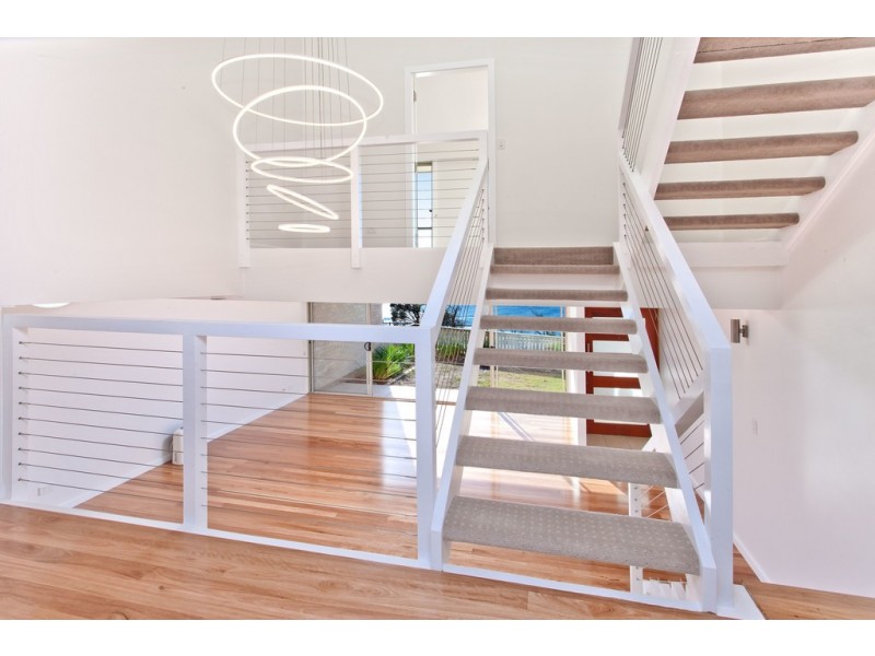 2/2-4 Beach Street, Curl Curl NSW 2096