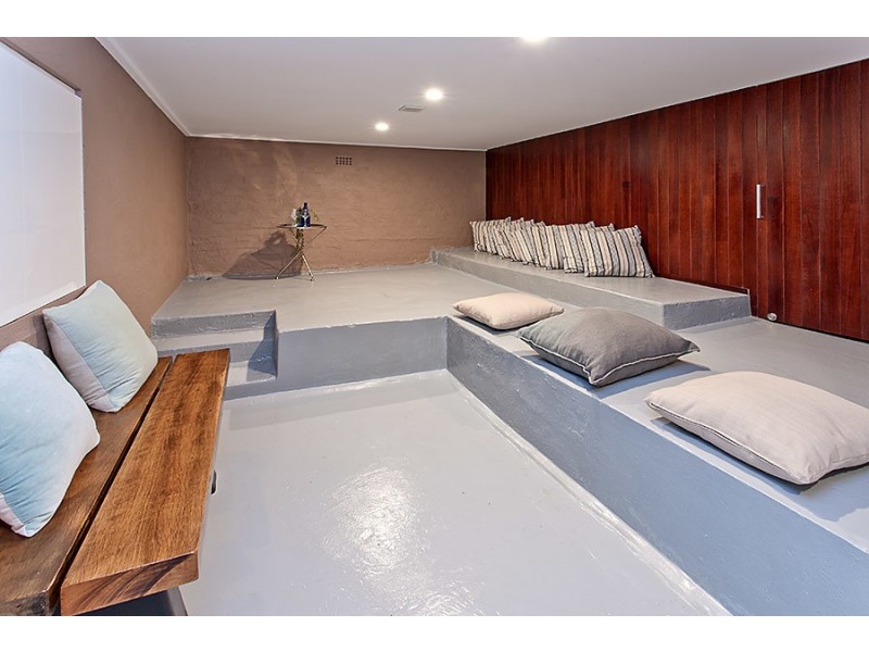 15 Moore Street, Clontarf NSW 2093