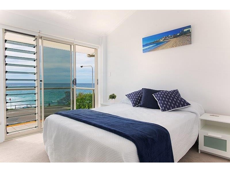 11/2-4 Beach Street, Curl Curl NSW 2096