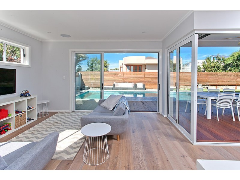 87 Ellery Parade, Seaforth NSW 2092