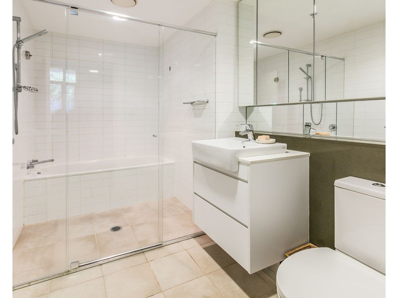 202/1 Sylvan Avenue, Balgowlah NSW 2093