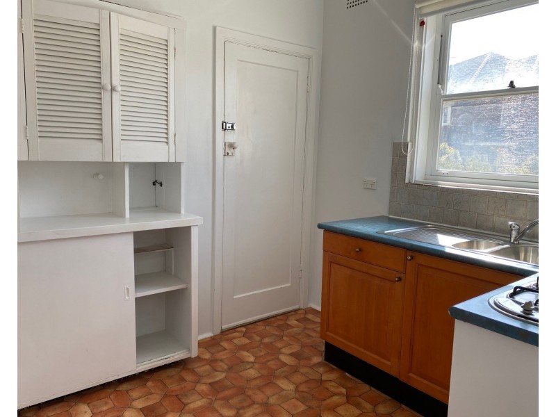 8/3 Fairlight Cresent, Fairlight NSW 2094