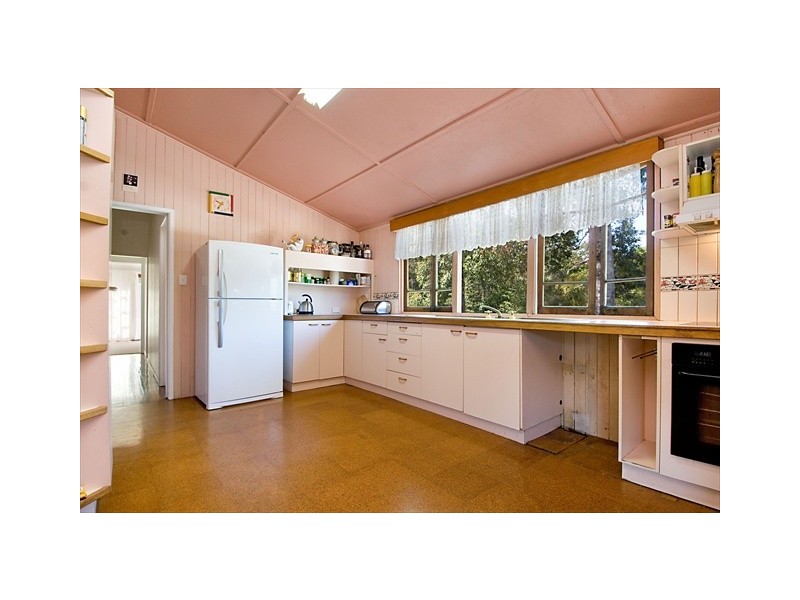 9 Deslynn Lane, Nambour QLD 4560