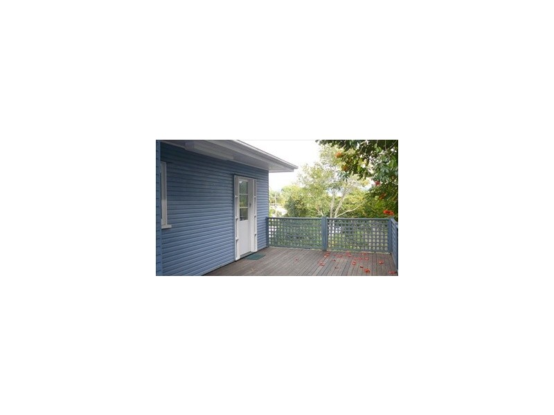2 Aspland Street, Nambour QLD 4560