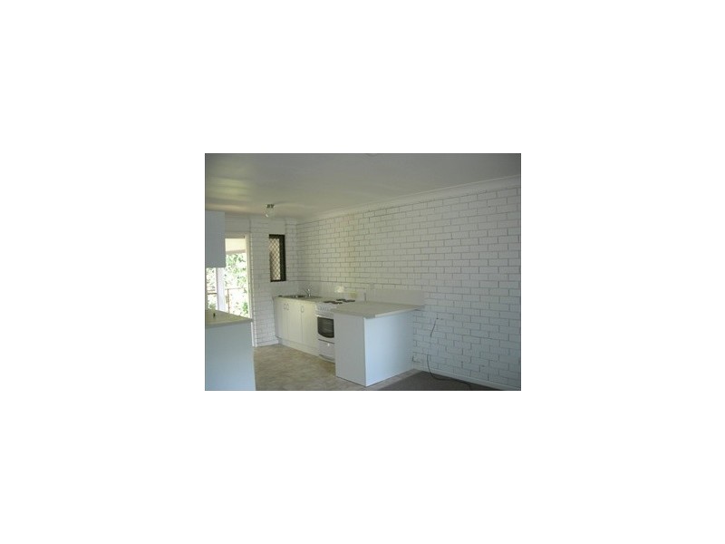 2/6 Sunhaven Court, Nambour QLD 4560