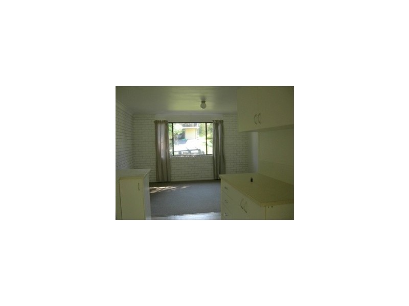 2/6 Sunhaven Court, Nambour QLD 4560