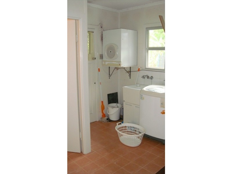 38 Isabella Ave, Nambour QLD 4560