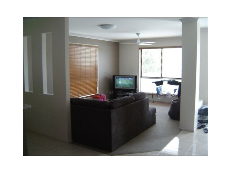 1/15 Stanley St, Nambour QLD 4560