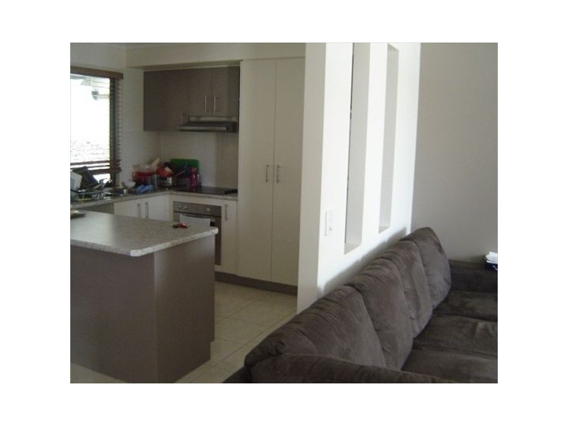 1/15 Stanley St, Nambour QLD 4560