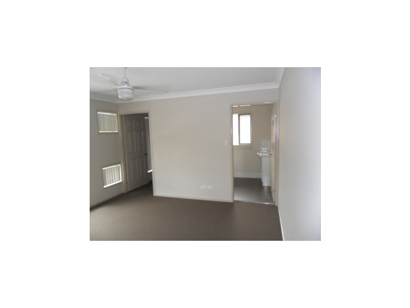 10 Pollys Place, Nambour QLD 4560