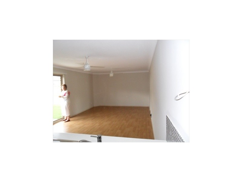 10 Pollys Place, Nambour QLD 4560