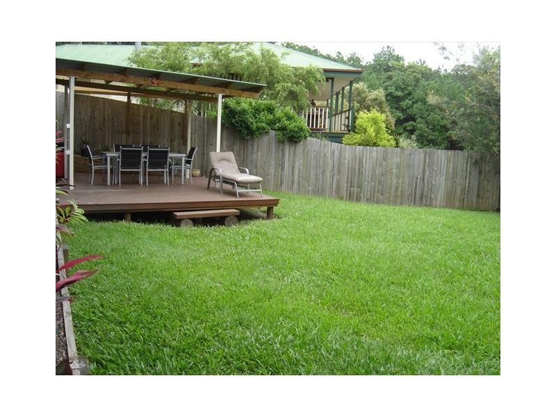 8 Vincent Drive, Nambour QLD 4560