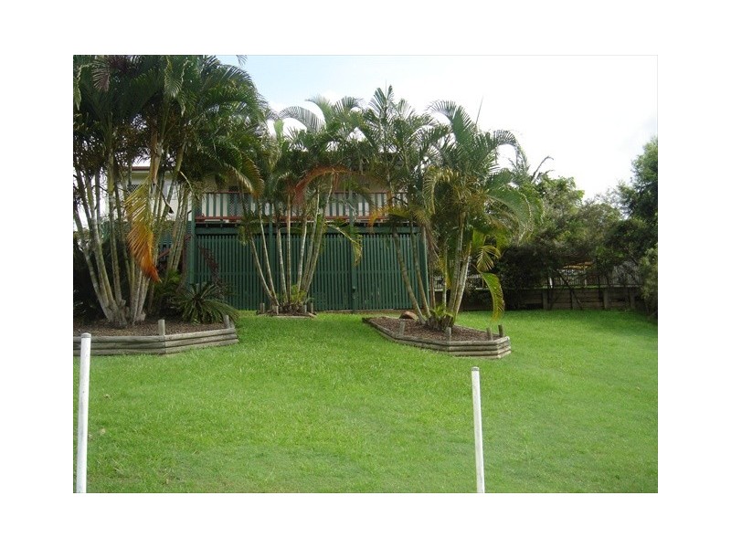 8 Vincent Drive, Nambour QLD 4560