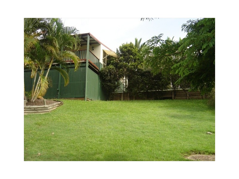 8 Vincent Drive, Nambour QLD 4560