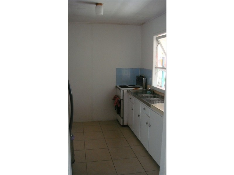 66 Coes Creek Rd, Burnside QLD 4560