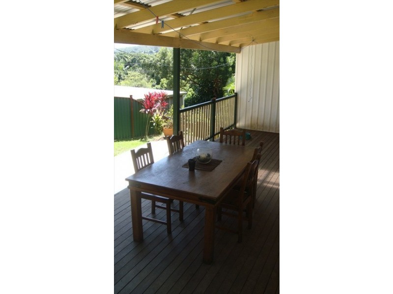 66 Coes Creek Rd, Burnside QLD 4560