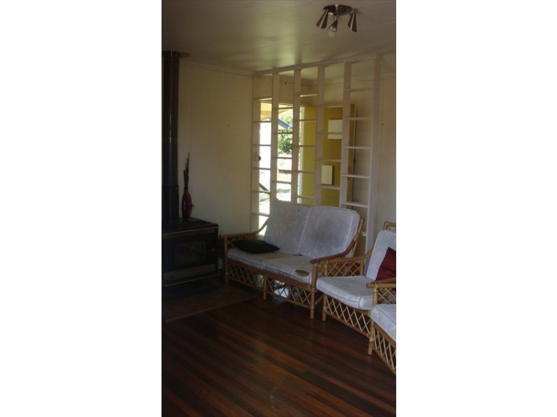 66 Coes Creek Rd, Burnside QLD 4560