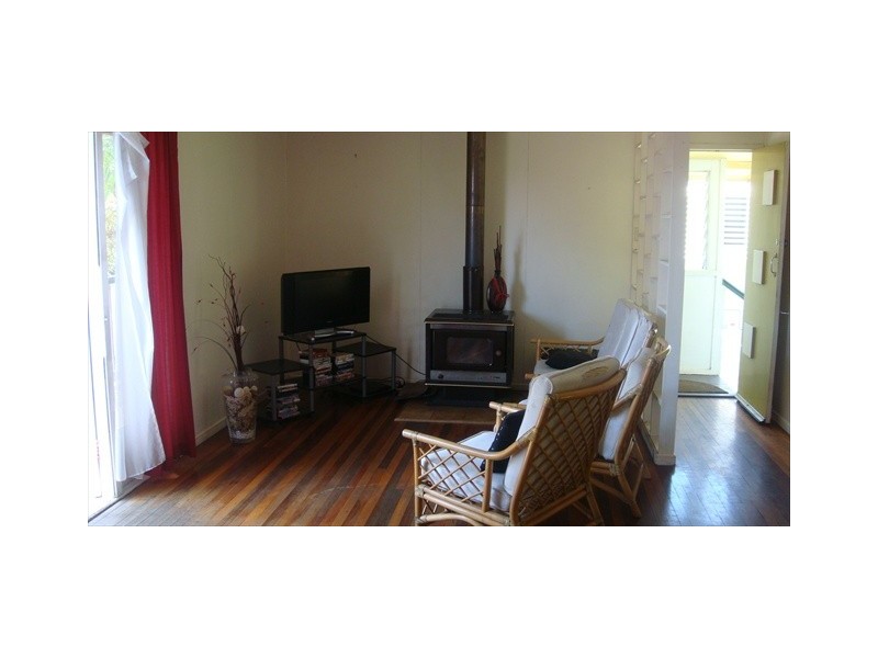 66 Coes Creek Rd, Burnside QLD 4560