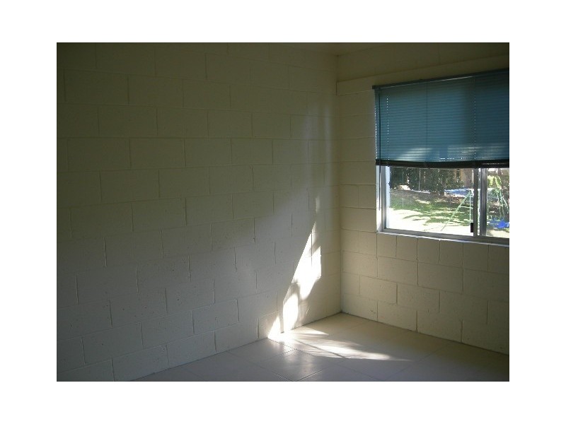 2/1 Palm Street, Nambour QLD 4560