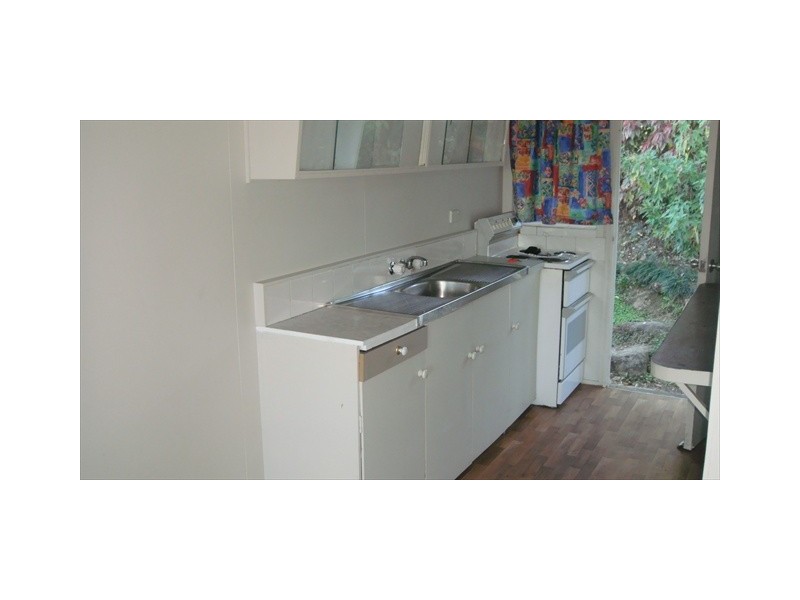 2/4 Bradley Street, Nambour QLD 4560