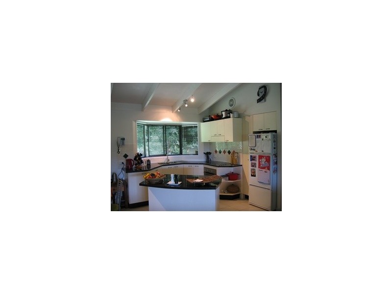 13 Nalin Lane, Coes Creek QLD 4560