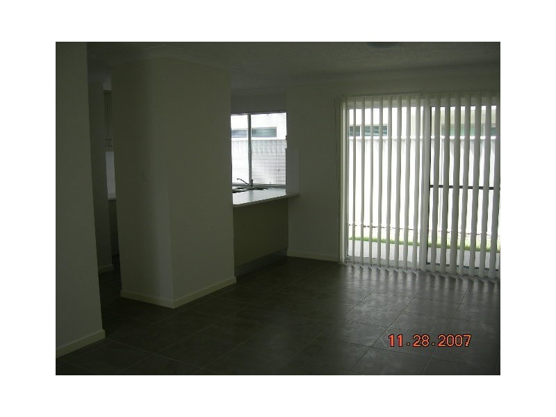 4/8 Low Street, Yandina QLD 4561